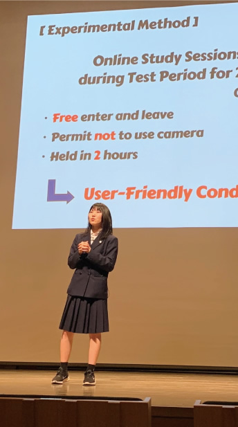 第7回Change Maker Awards全国大会でプレゼンテーションする佐藤さん