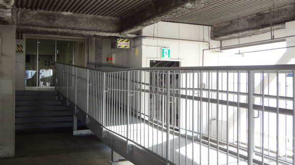 韮崎センター駐車場