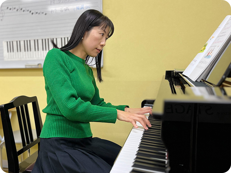 小杉翠講師のレッスン風景画像